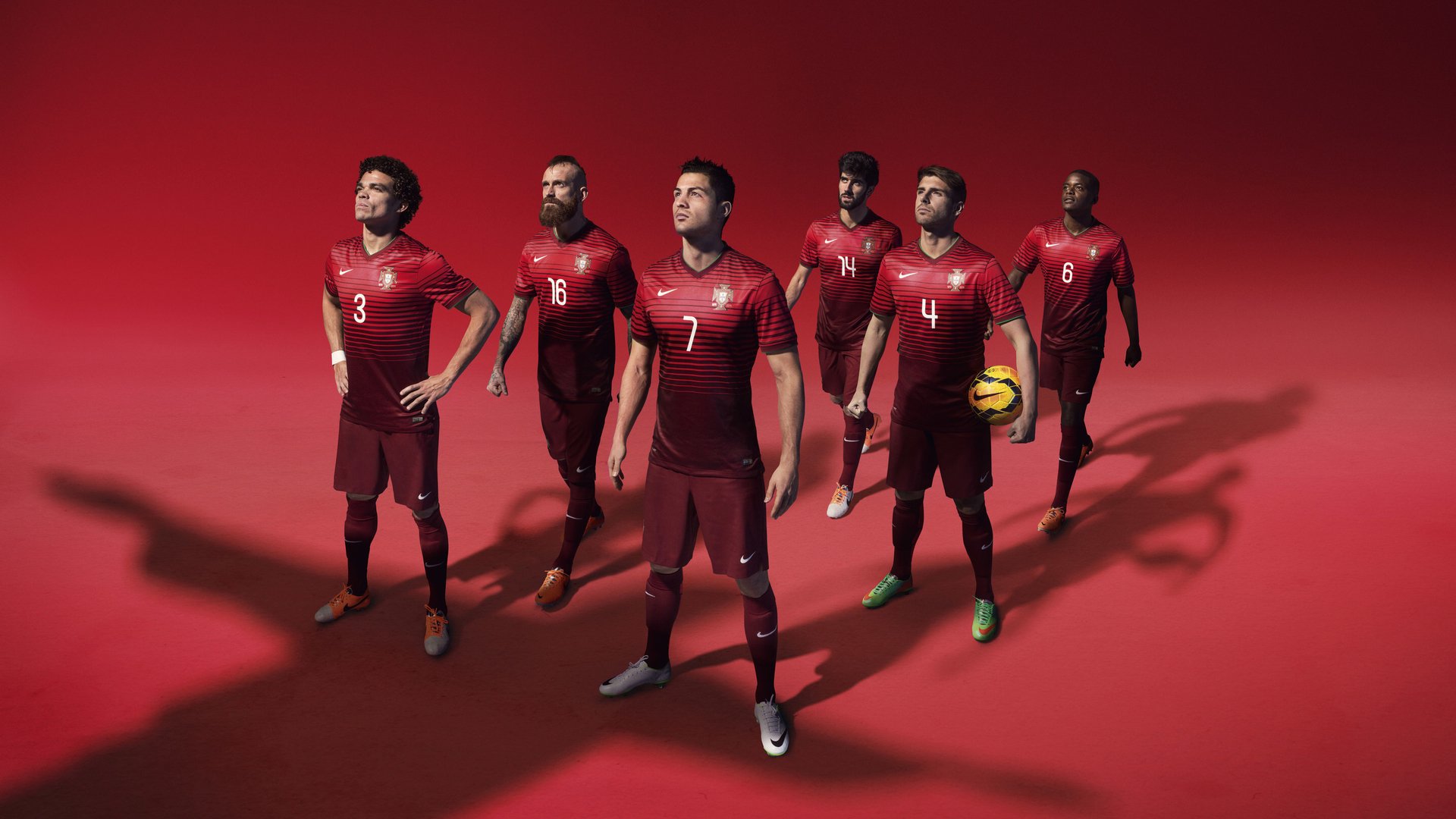 kaiyun体育app-“武汉马拉松赛道上，谁将成就新的传奇？”